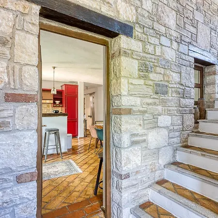 Aryana With Pool - Happy