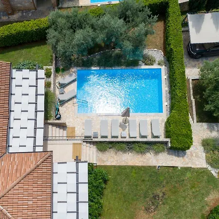 Rustic Pool Villa Aryana Вилла